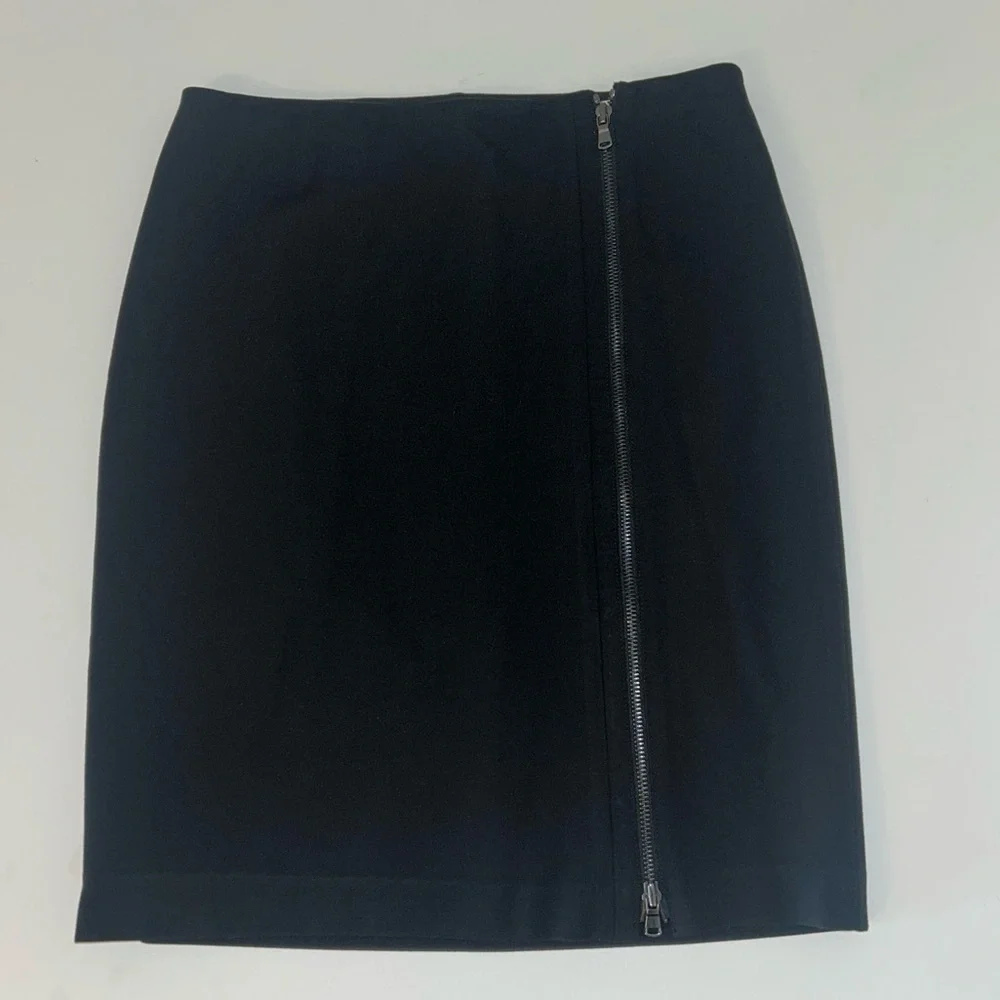 Ann Taylor womens black exposed‎ side zipper elastic waist straight skirt size 4